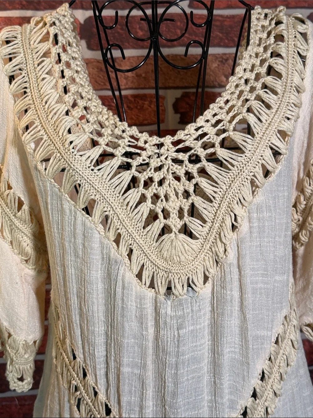 👚 Ecote Crochet Trim Gauze Tunic Top — Cream — Sz M / NWOT